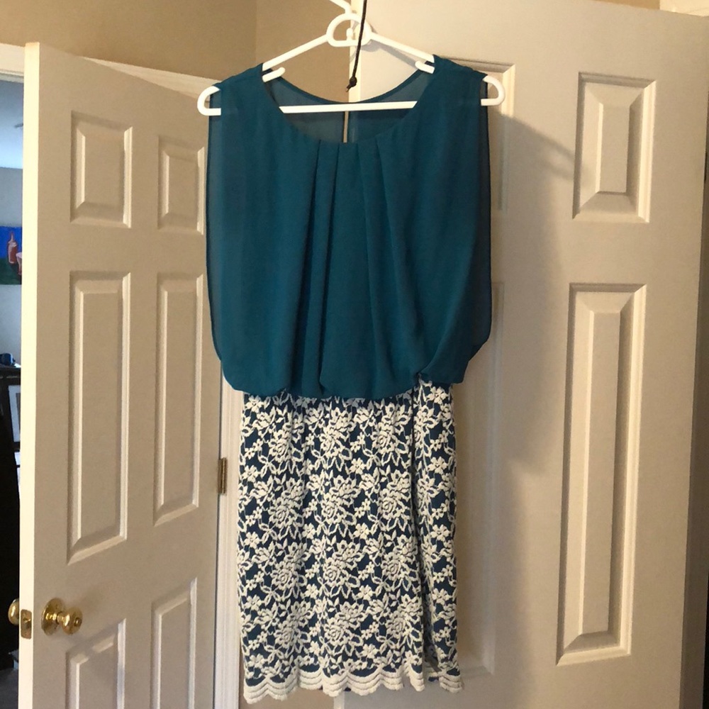 Skirted sleeveless dress